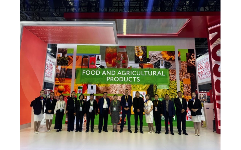 进博会期间宁安市商务代表团参加黑龙江大学上海校友会活动